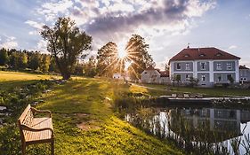 Aparthotel&wellness Knížecí Cesta  4*